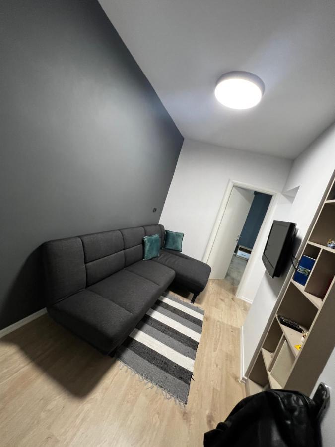 Amion Apartment In Center Of Тирана Экстерьер фото