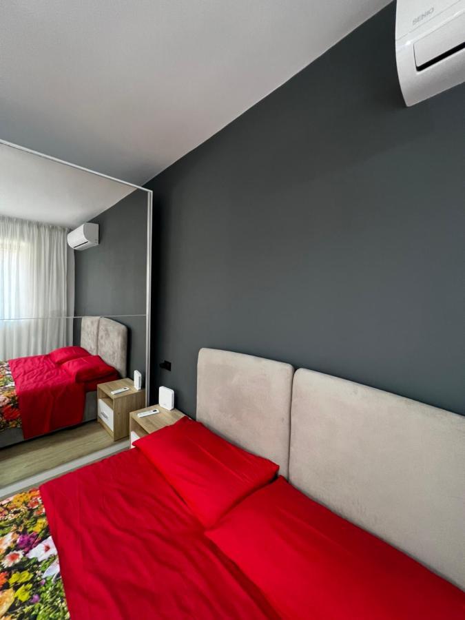 Amion Apartment In Center Of Тирана Экстерьер фото